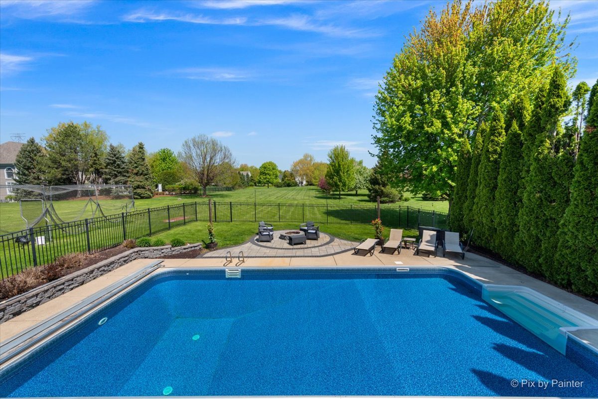 1712 Squirrel Trail Cary, IL 60013 - Photo 41 of 56