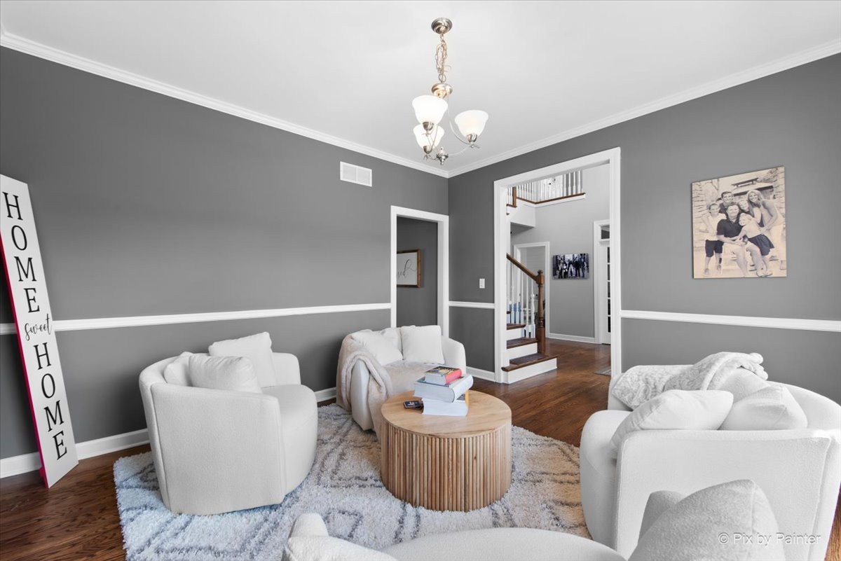 1712 Squirrel Trail Cary, IL 60013 - Photo 9 of 56