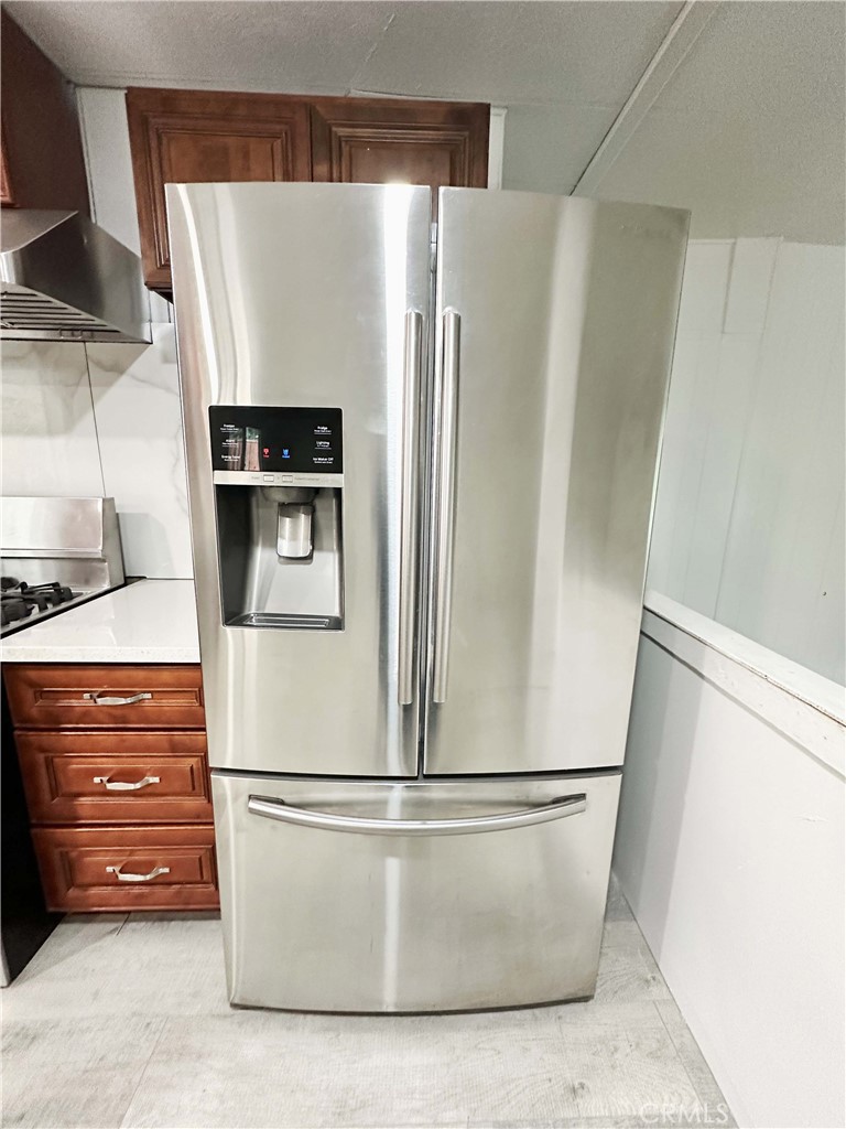 908 Louise Way Lebec, CA 93243 - Photo 6 of 32 Stainless Steel Fridge