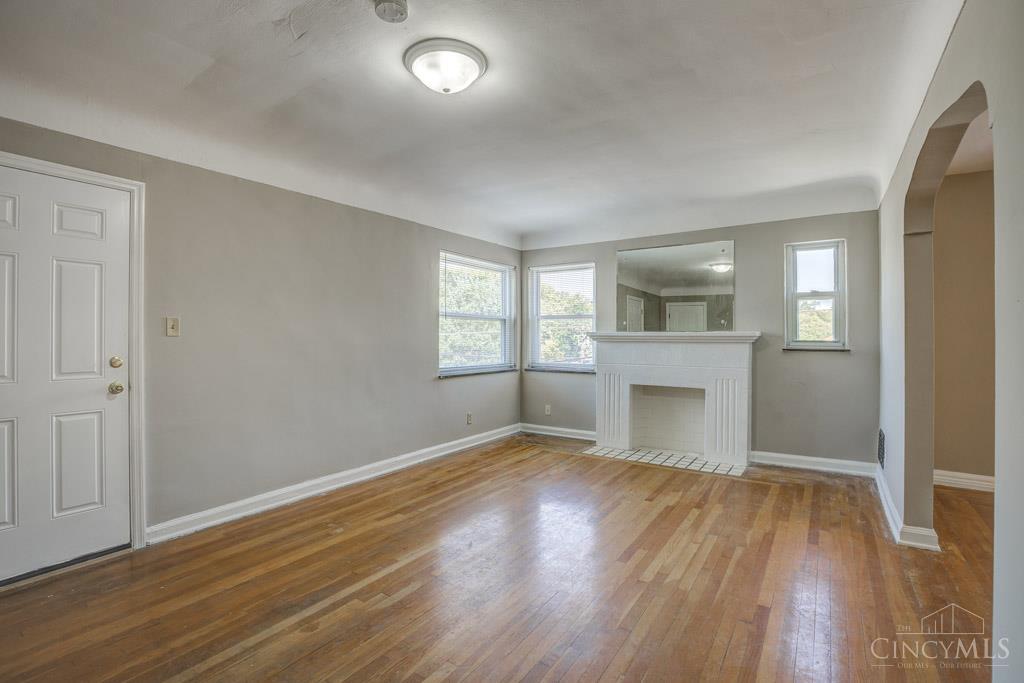 1286 Quebec Road Cincinnati, OH 45205 - Photo 8 of 22