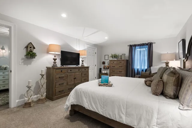 $3,900,000 | 25 Nute Road, Dover, NH 03820