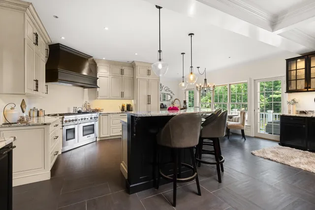 $3,900,000 | 25 Nute Road, Dover, NH 03820