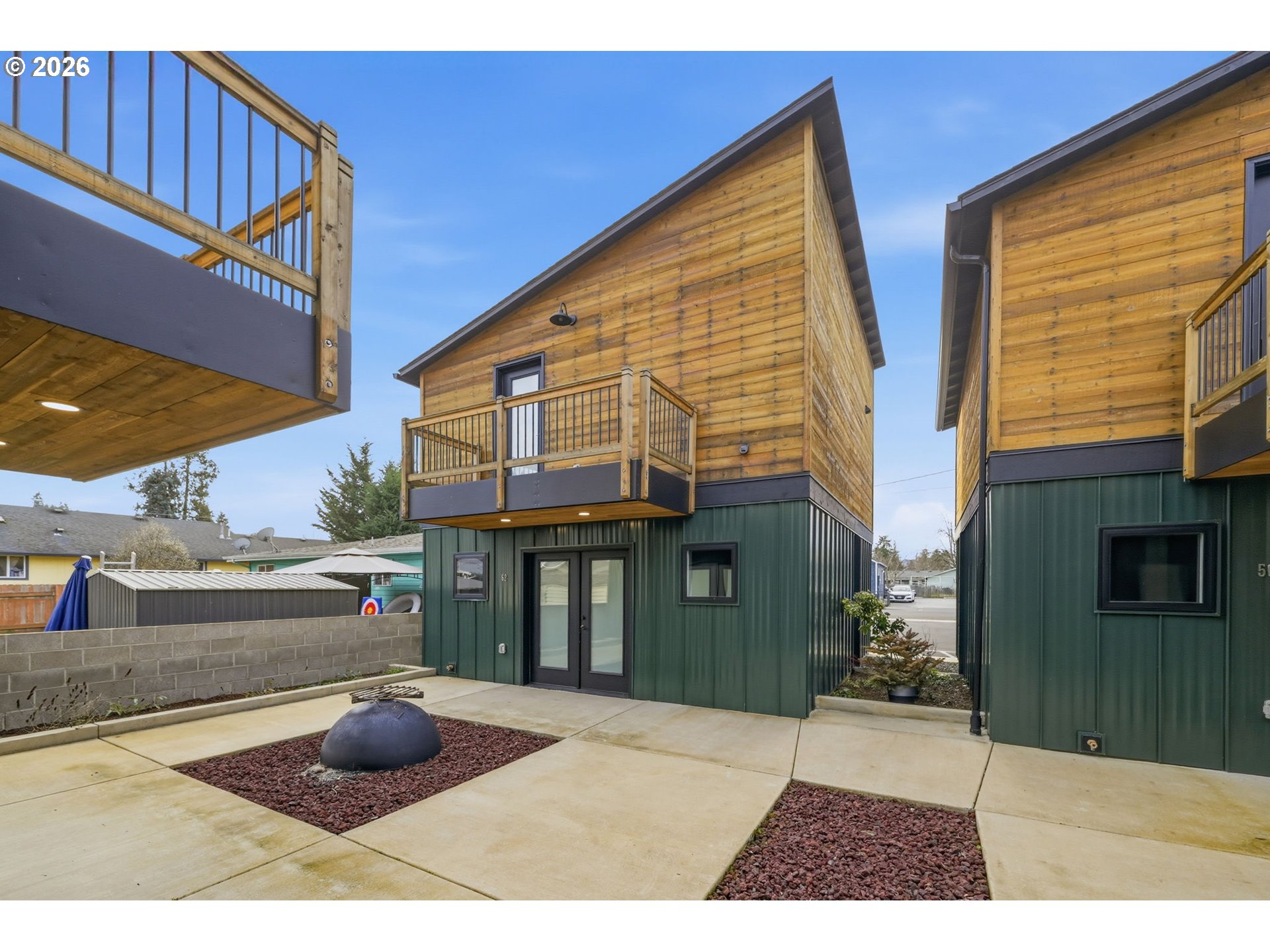 50 South 17th Street Cottage Grove, OR 97424 - Photo 21 of 24 a view of a house with a entertaining space