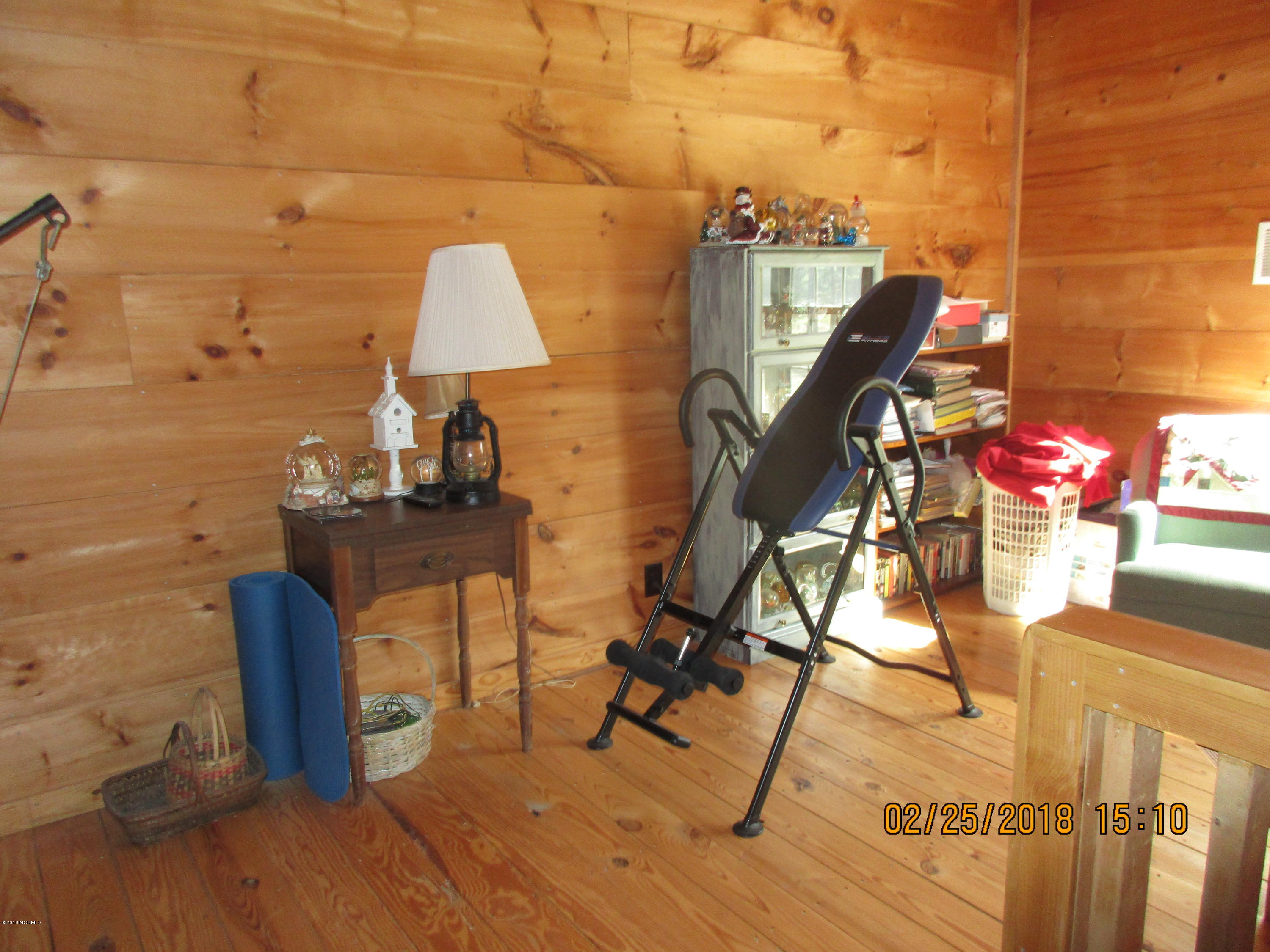 1480 Streets Ferry Road Vanceboro, NC 28586 - Photo 13 of 41 Linda Janie Mason 023