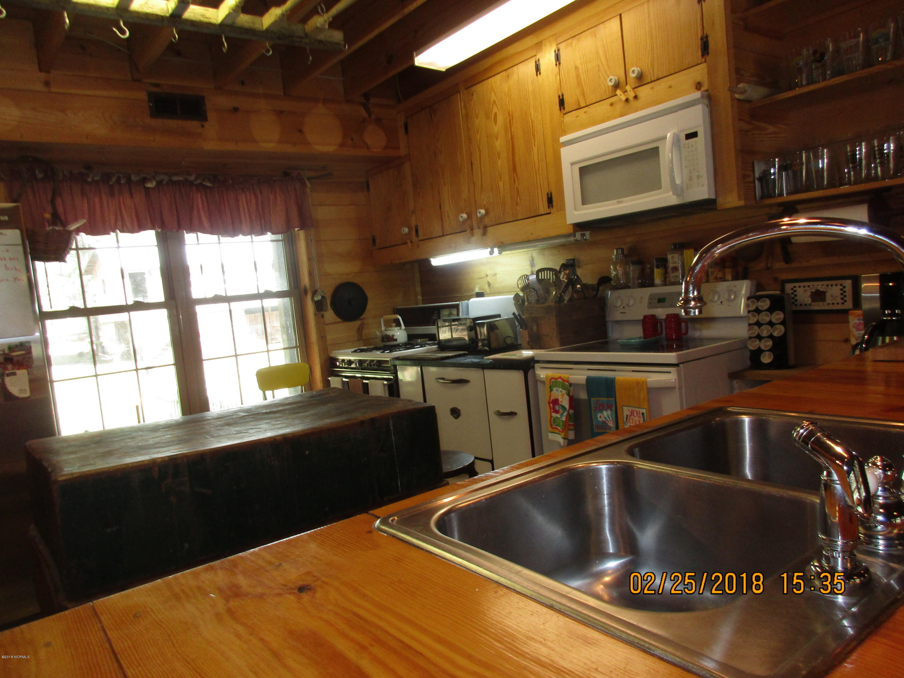 1480 Streets Ferry Road Vanceboro, NC 28586 - Photo 22 of 41 Linda Janie Mason 038