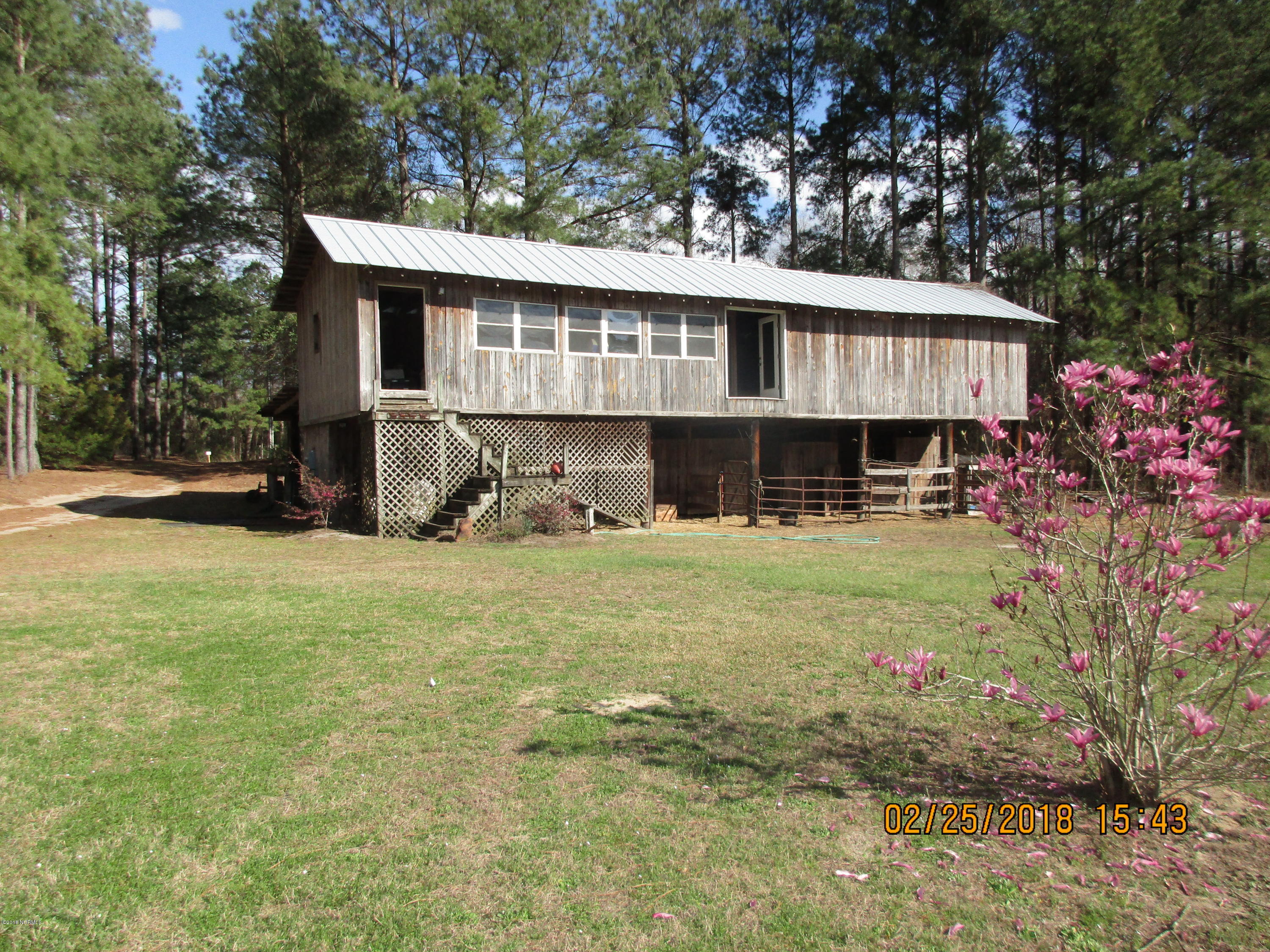 1480 Streets Ferry Road Vanceboro, NC 28586 - Photo 28 of 41 Linda Janie Mason 043