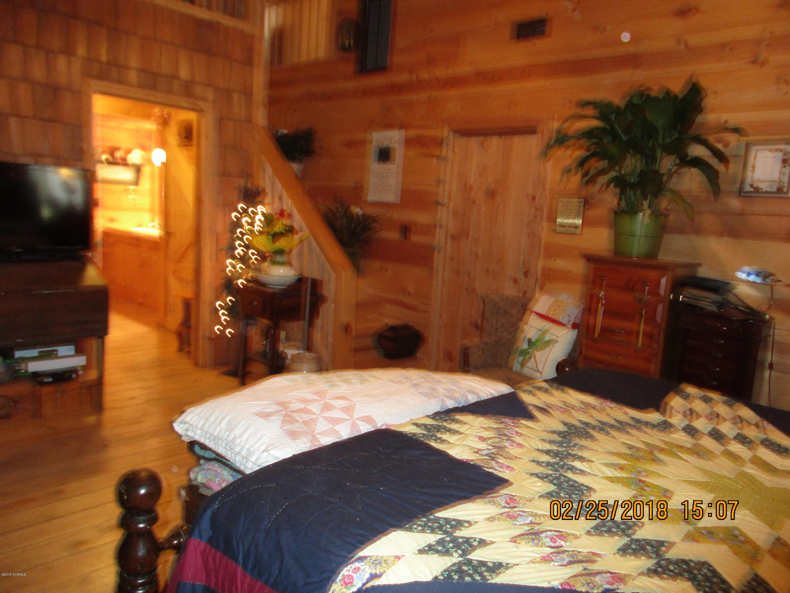 1480 Streets Ferry Road Vanceboro, NC 28586 - Photo 9 of 41 Linda Janie Mason 016