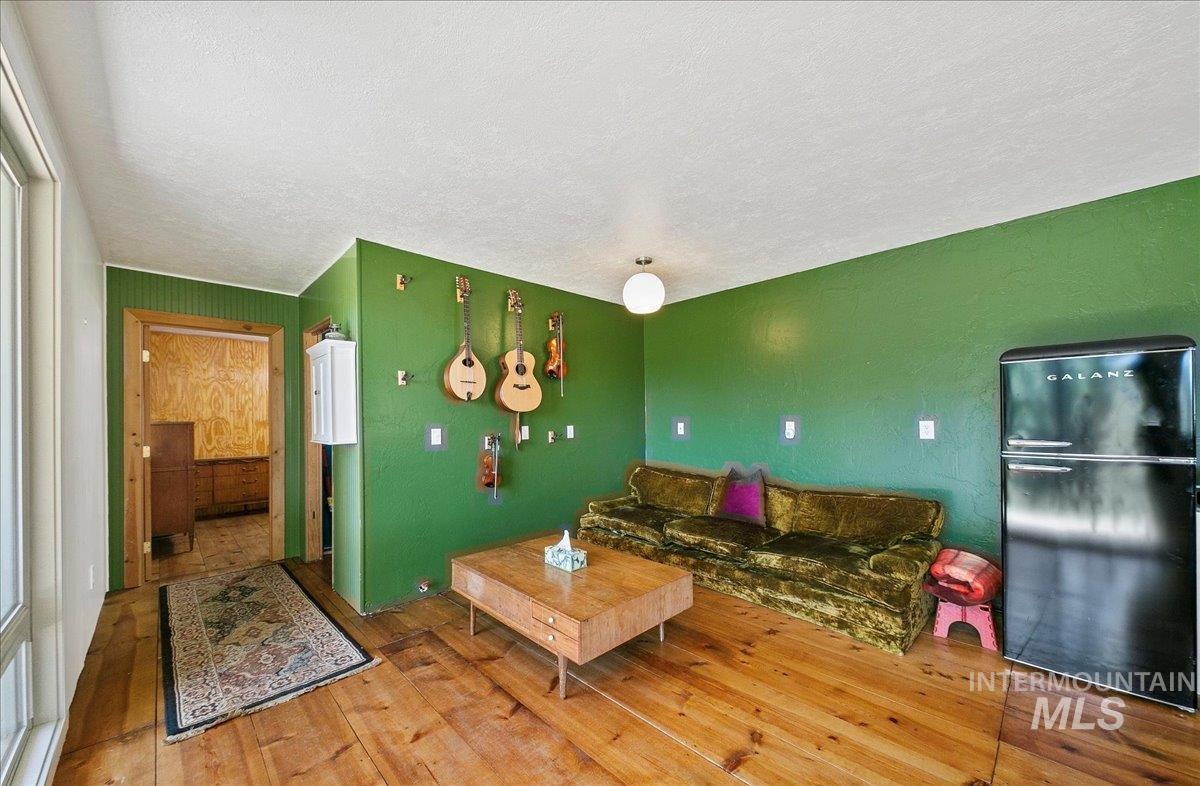 221 Tollgate Road Boise, ID 83716 - Photo 10 of 33