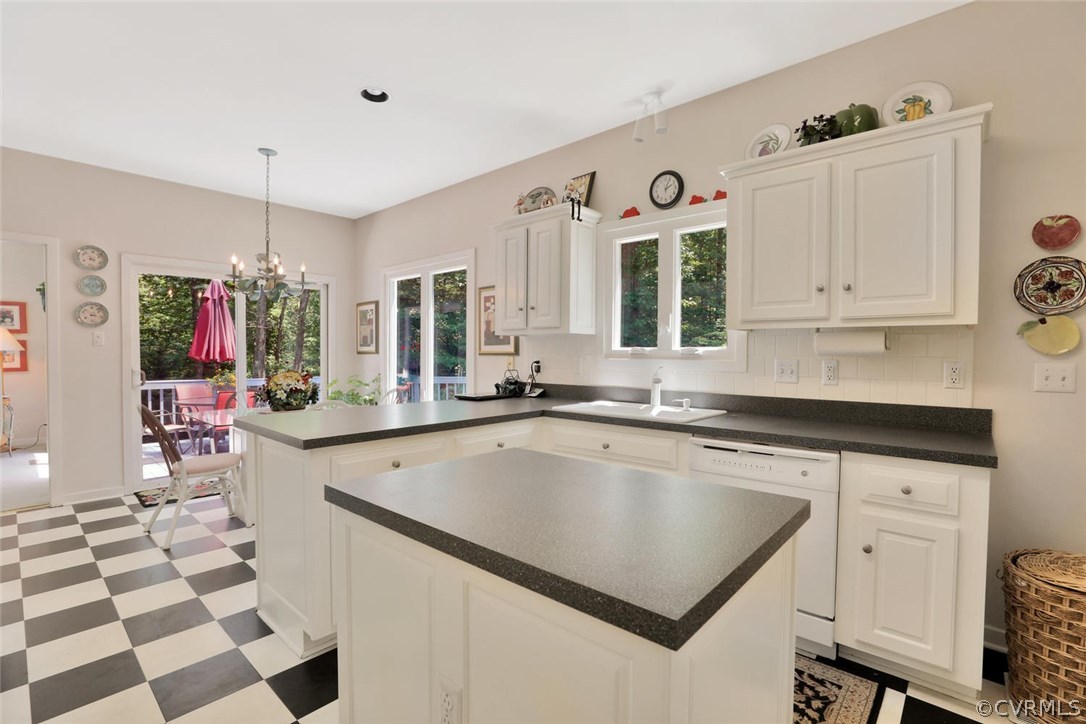 11341 Glendevon Road Chesterfield, VA 23838 - Photo 19 of 40 Gallery Image 19
