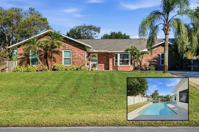 a view front of house with yard