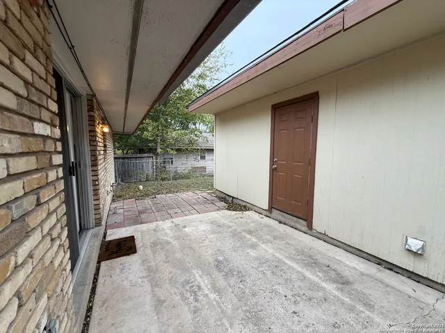 $1,500 | 10104 Ironside Drive, San Antonio, TX 78230
