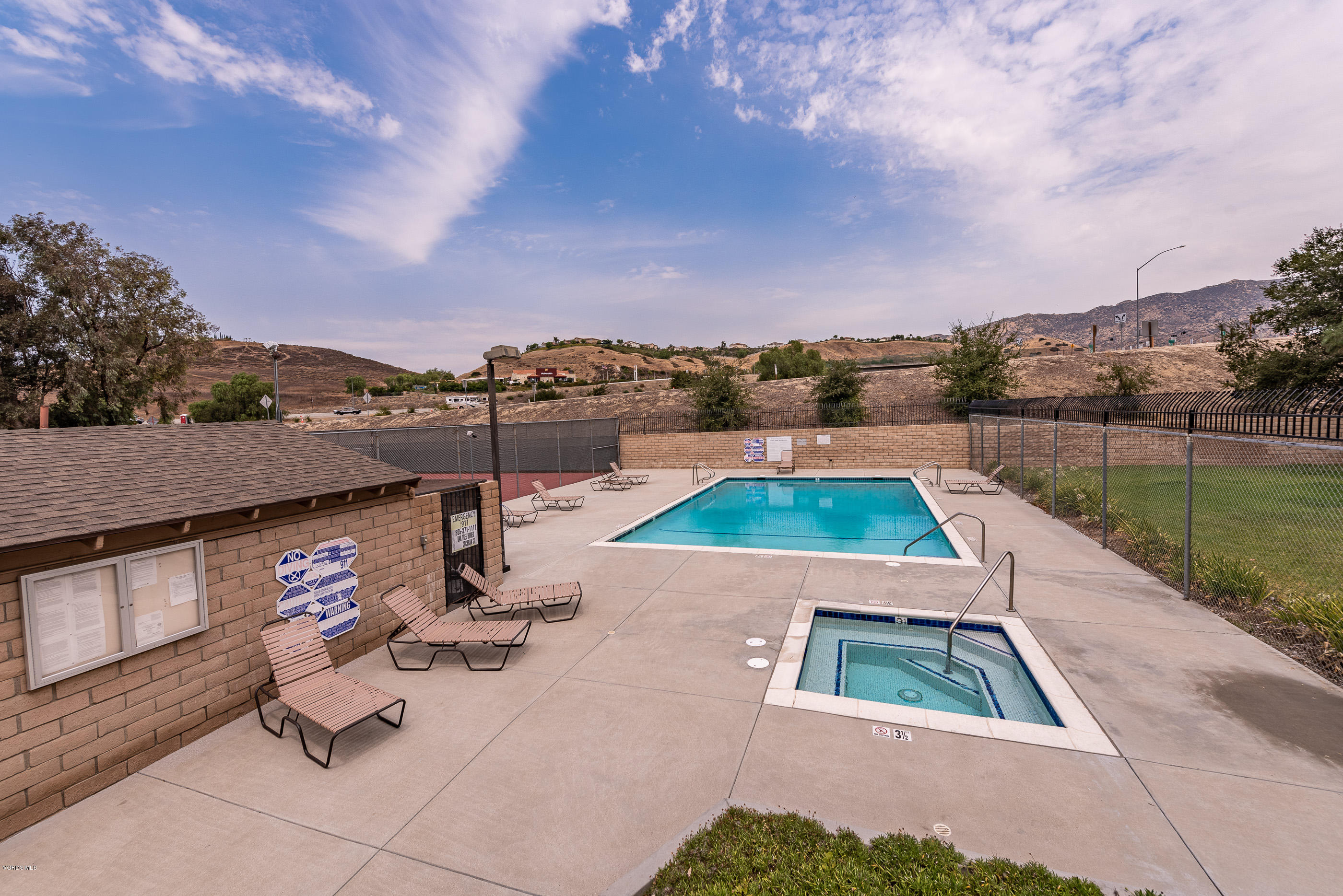 2412 Stow Street Simi Valley, CA 93063 - Photo 29 of 33 2412 Stow St Simi Valley-29