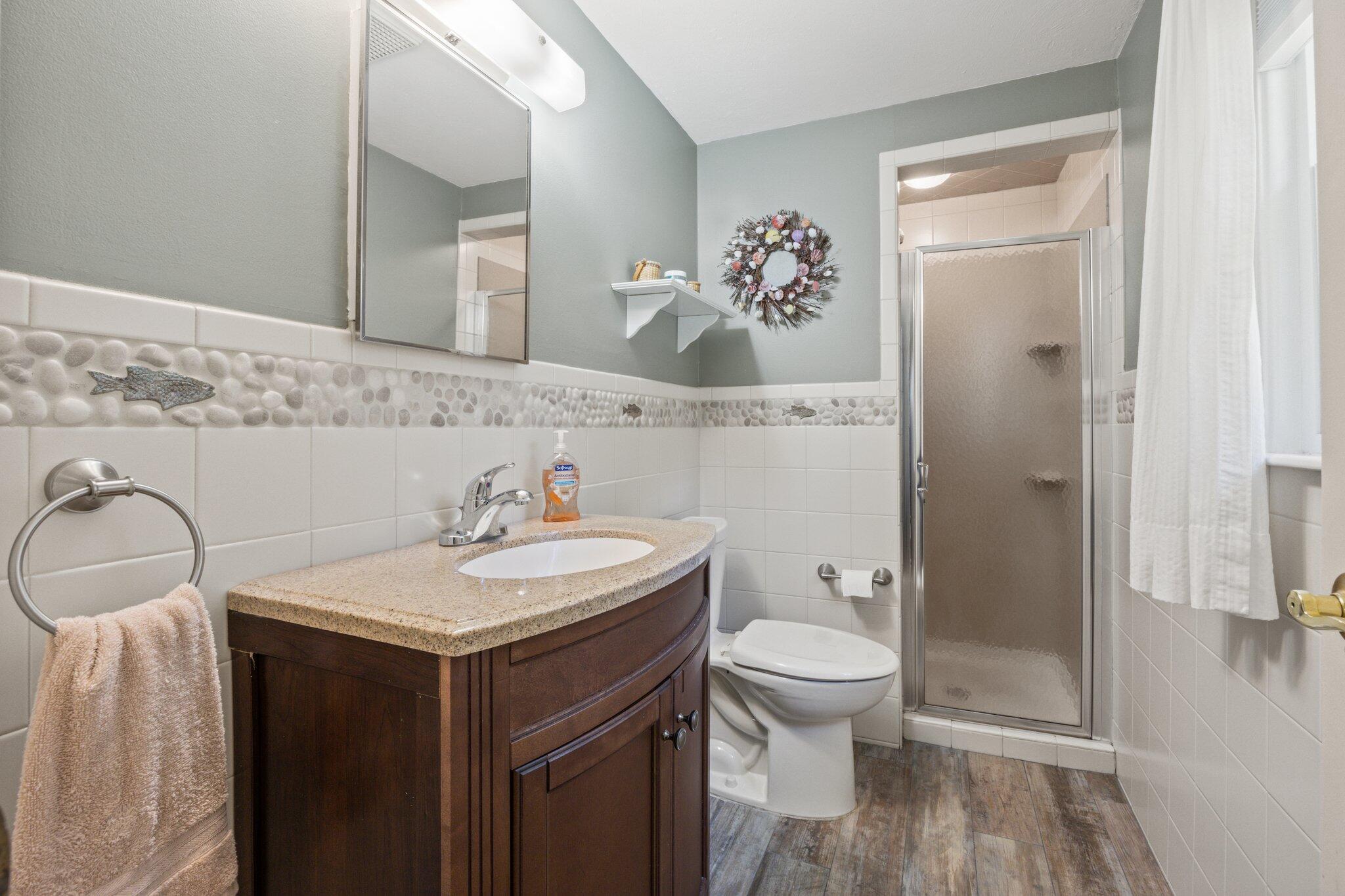 26 Ridgevale Road Harwich, MA 02645 - Photo 21 of 42 Primary bath