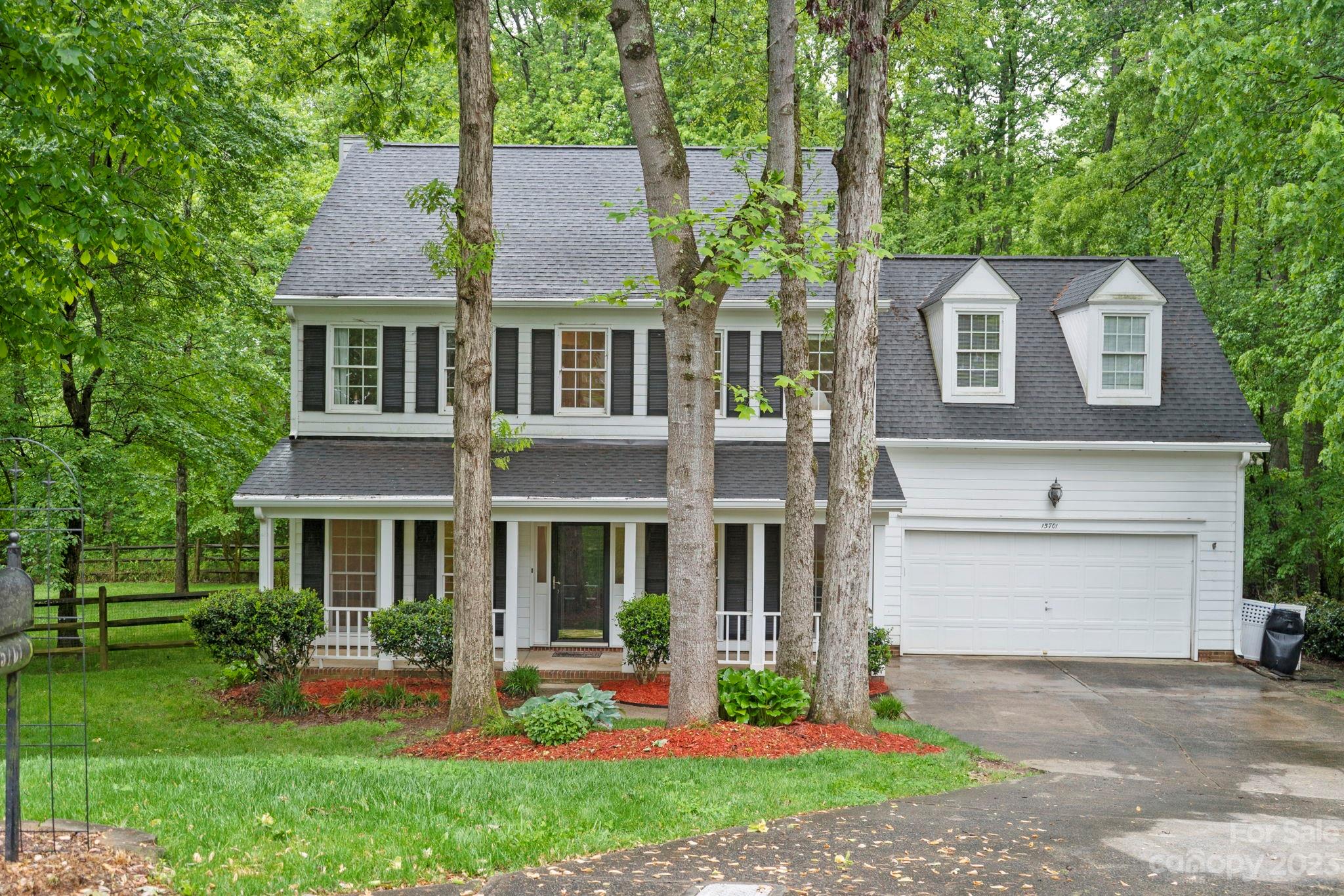 15701 Berryfield St, Huntersville, NC 28078 | Compass, image size:2048x1366
