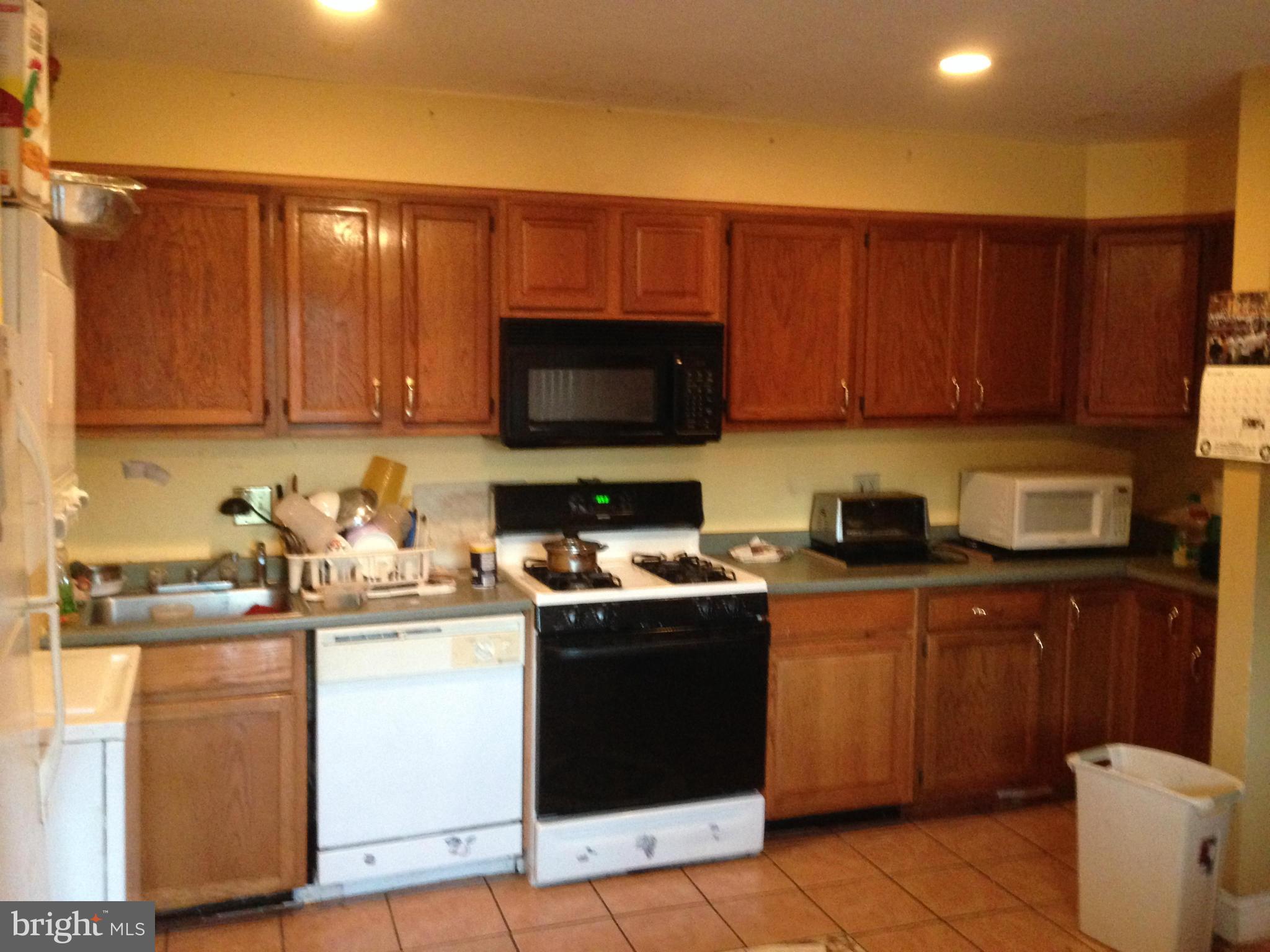 3844 Bel Pre Road, Unit 8158 Silver Spring, MD 20906 - Photo 3 of 12 Kitchen