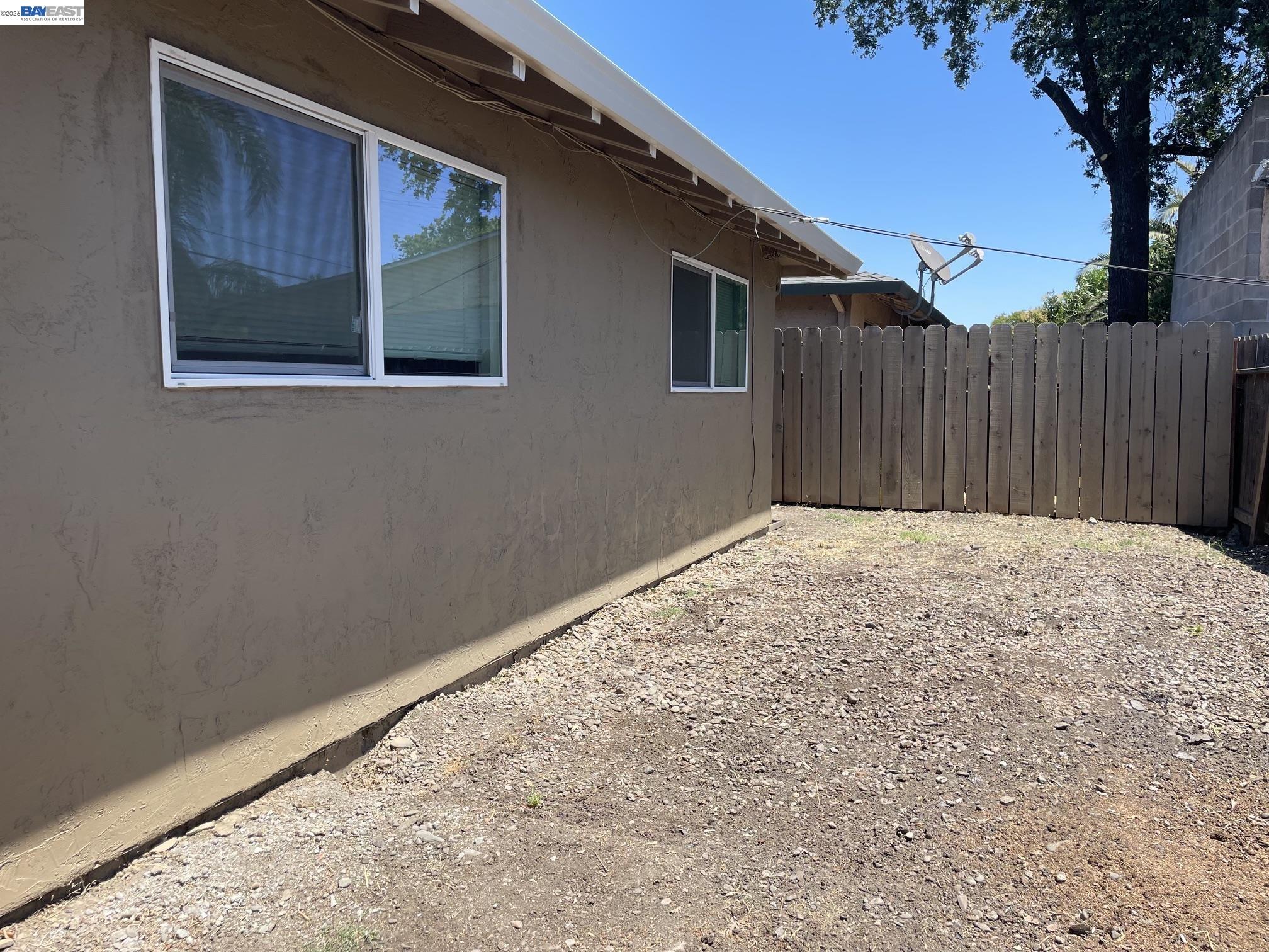722 East Swain Road Stockton, CA 95207 - Photo 7 of 19