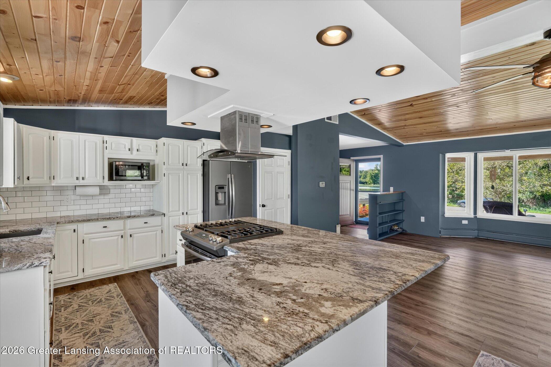 1434 Petts Road Fenton, MI 48430 - Photo 14 of 74 Kitchen