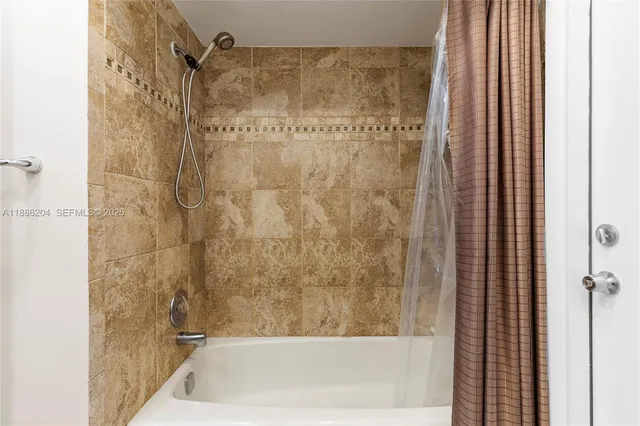 $735,000 | 6520 Southwest 20th Street, Plantation, FL 33317