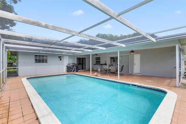 $735,000 | 6520 Southwest 20th Street, Plantation, FL 33317