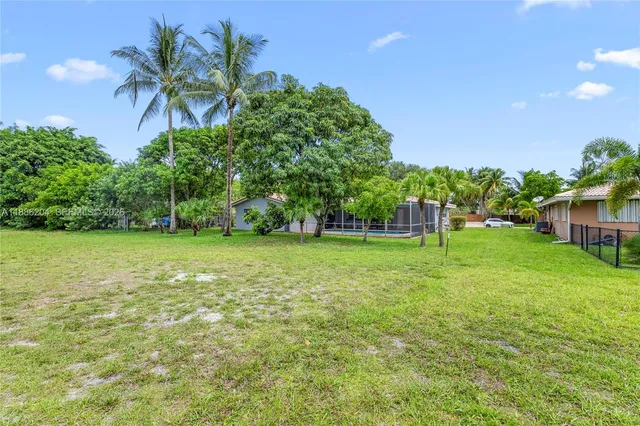 $735,000 | 6520 Southwest 20th Street, Plantation, FL 33317