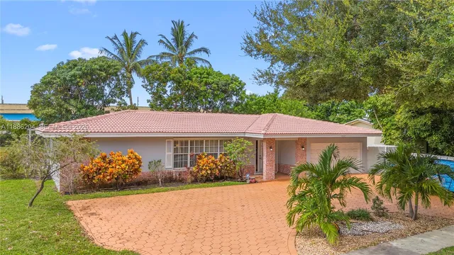 $735,000 | 6520 Southwest 20th Street, Plantation, FL 33317
