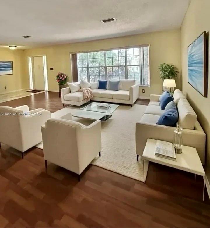 6520 Southwest 20th Street Plantation, FL 33317 - Photo 6 of 43 VIRTUALLY STAGED