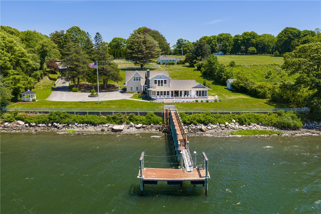 149 Nanaquaket Road Tiverton, RI 02878 - Photo 3 of 45