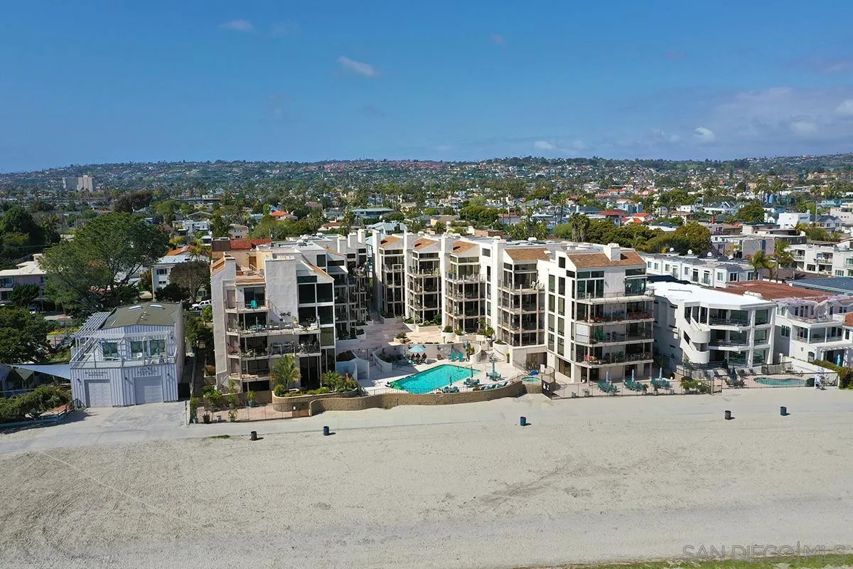1125 Pacific Beach Drive, Unit 104 San Diego, CA 92109 - Photo 49 of 67 an aerial view of a city
