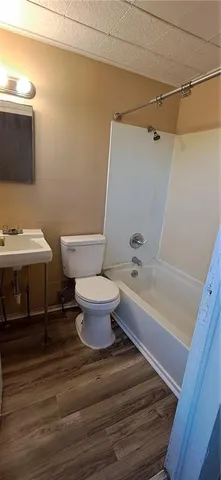 $700 | 1515-1517 Felix Street, Unit 1515, St. Joseph, MO 64501