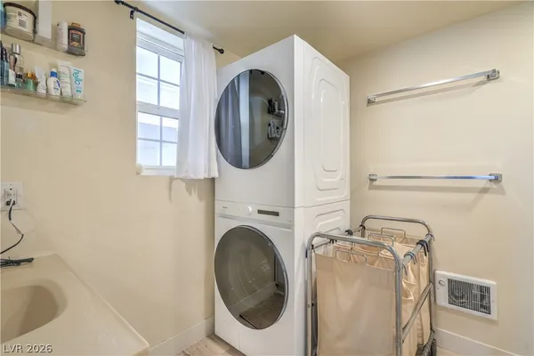 $285,000 | 710 North Cooper Street, Overton, NV 89040