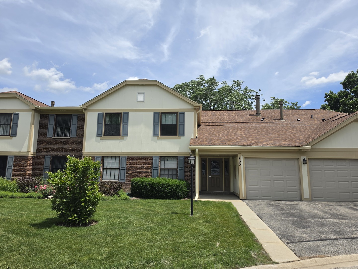 733 Plum Tree Court, Unit C2 Wheeling, IL 60090 - Photo 1 of 25