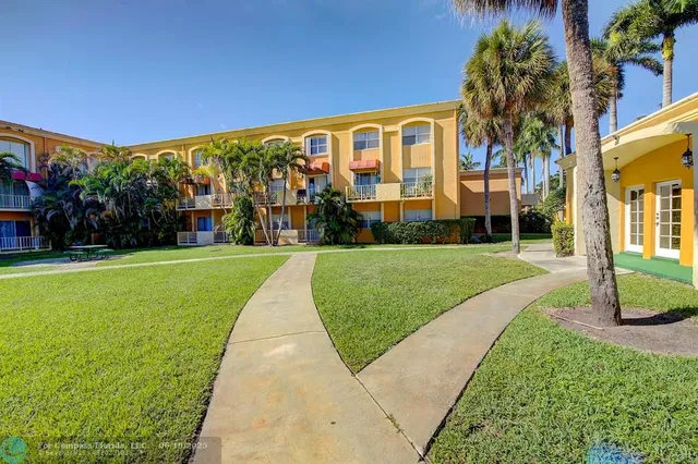 $225,000 | 18111 Northwest 68th Avenue, Unit I210, Hialeah, FL 33015