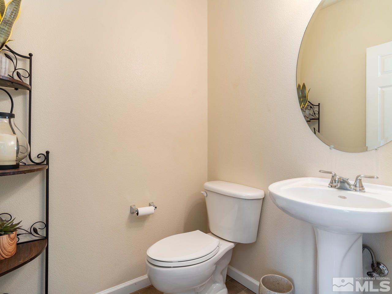 405 Preston Burr Lane Reno, NV 89503 - Photo 11 of 22 Photo 11