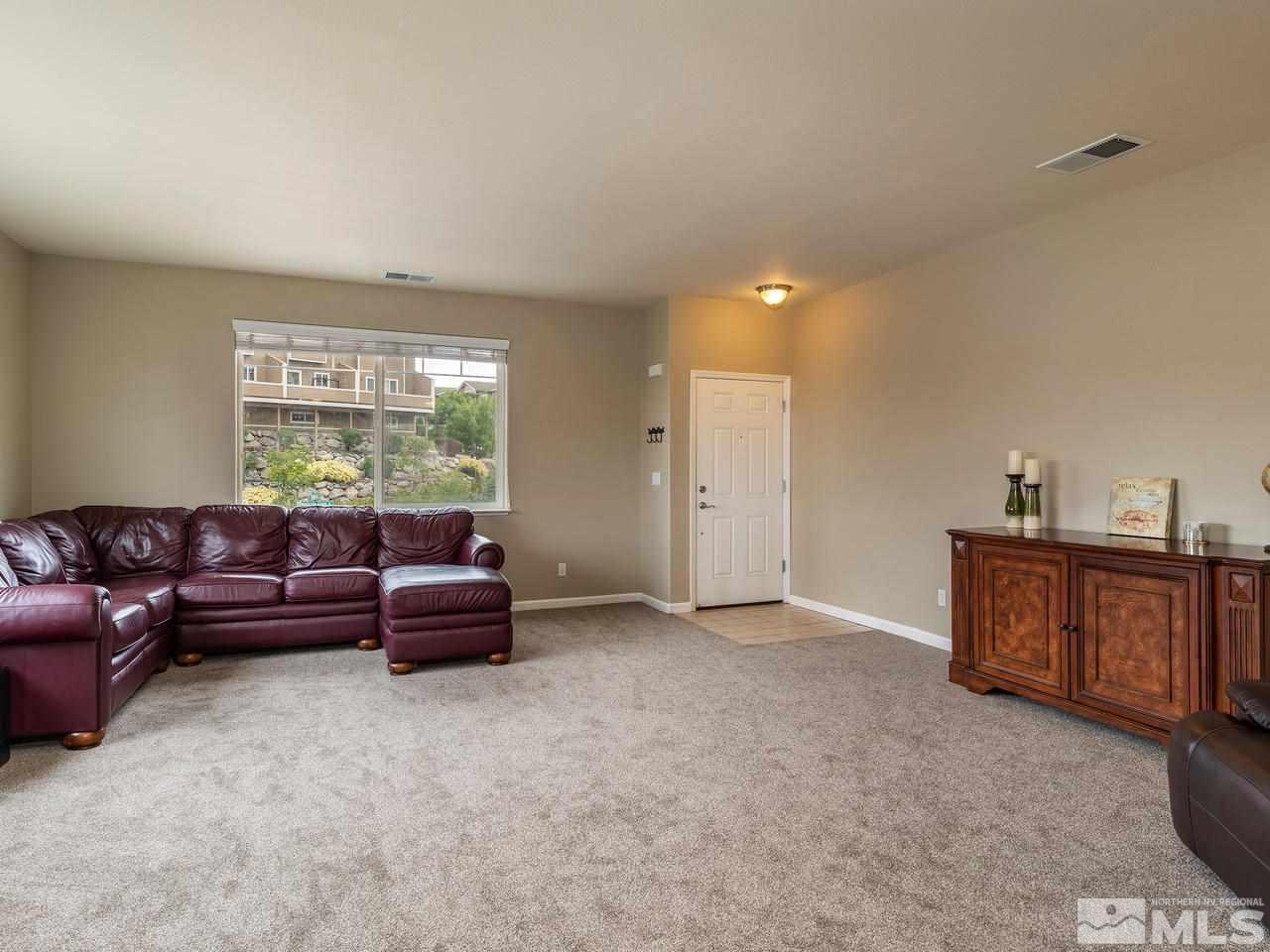 405 Preston Burr Lane Reno, NV 89503 - Photo 5 of 22 Photo 5