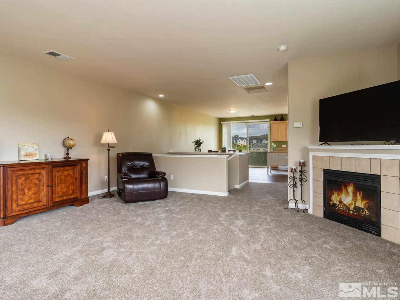 405 Preston Burr Lane Reno, NV 89503 - Photo 7 of 22 Photo 7