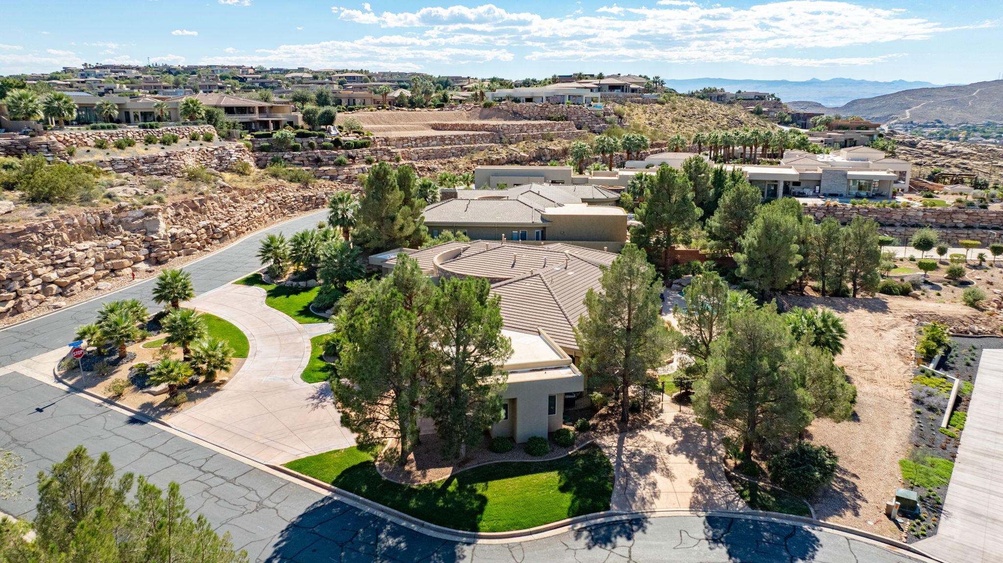 1536 Cliff Point Circle St. George, UT 84790 - Photo 57 of 63 Drone Shots