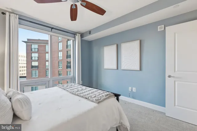 $419,900 | 2050 Jamieson Avenue, Unit 1005, Alexandria, VA 22314