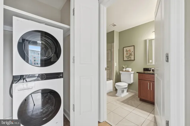 $419,900 | 2050 Jamieson Avenue, Unit 1005, Alexandria, VA 22314