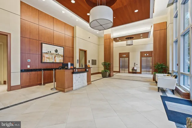 $419,900 | 2050 Jamieson Avenue, Unit 1005, Alexandria, VA 22314