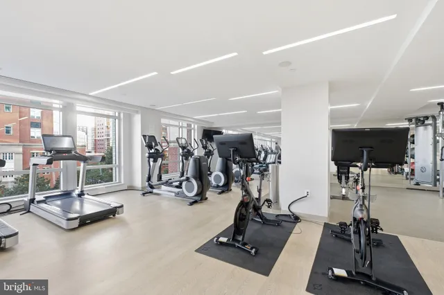 $419,900 | 2050 Jamieson Avenue, Unit 1005, Alexandria, VA 22314