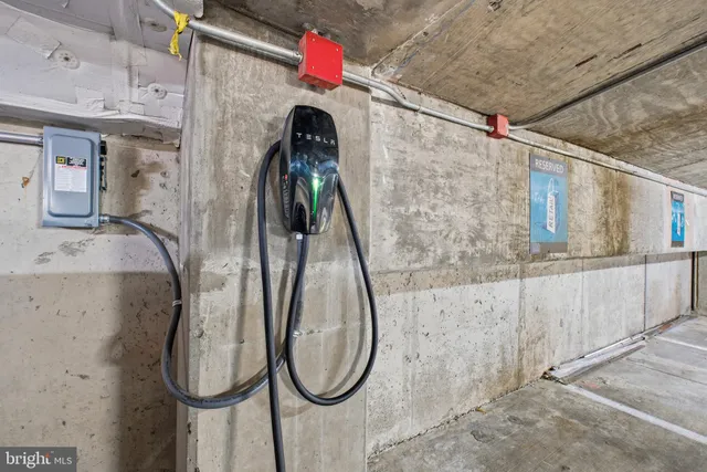 $419,900 | 2050 Jamieson Avenue, Unit 1005, Alexandria, VA 22314