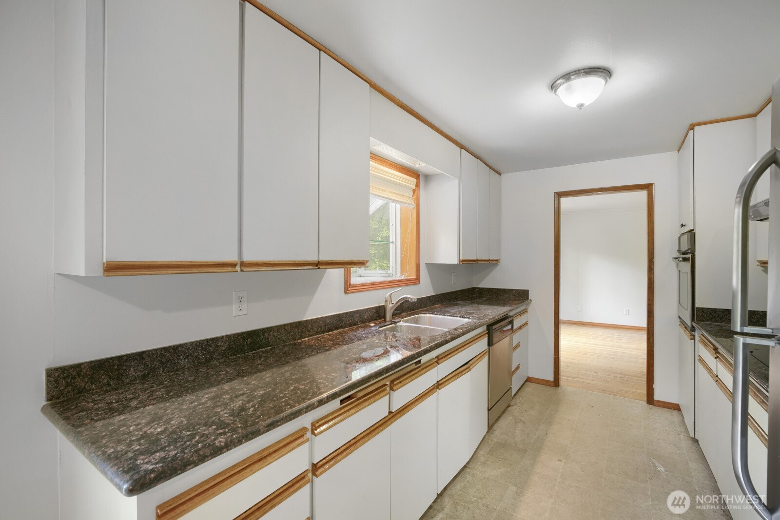 2107 Southwest 316th Street Federal Way, WA 98023 - Photo 13 of 27
