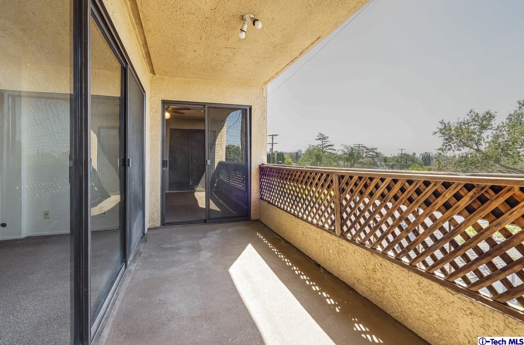 2121 Scott Road, Unit 302 Burbank, CA 91504 - Photo 20 of 29 Gallery Image 20