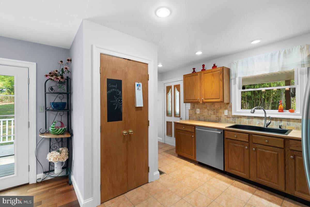 579 Rita Drive Odenton, MD 21113 - Photo 14 of 41 Gallery Image 14