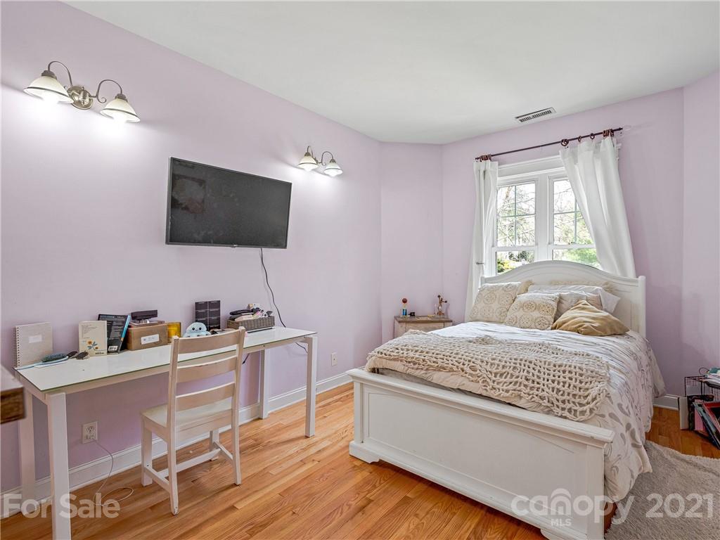 1048 Columbine Road Asheville, NC 28704 - Photo 26 of 42 Gallery Image 26