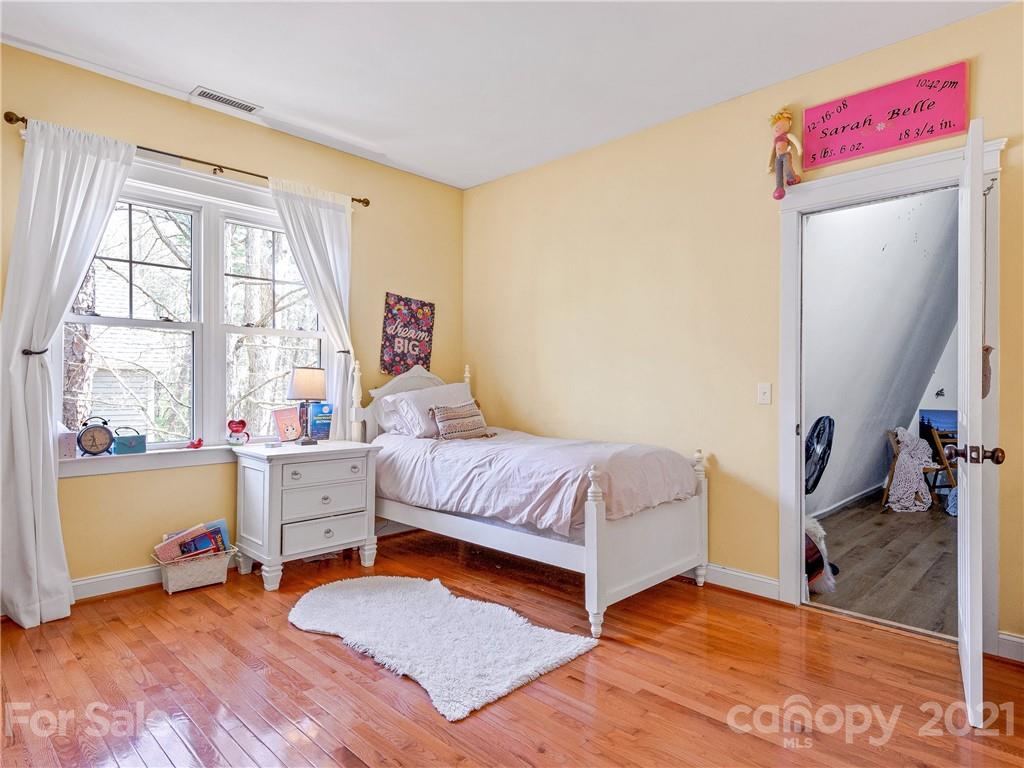 1048 Columbine Road Asheville, NC 28704 - Photo 29 of 42 Gallery Image 29