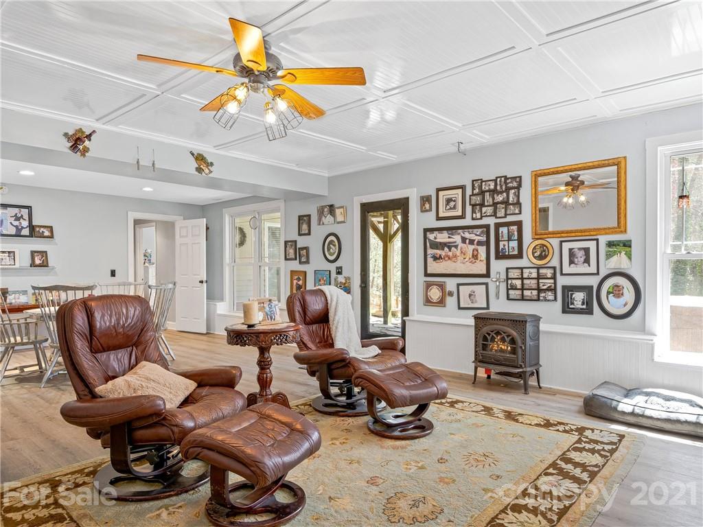 1048 Columbine Road Asheville, NC 28704 - Photo 32 of 42 Gallery Image 32