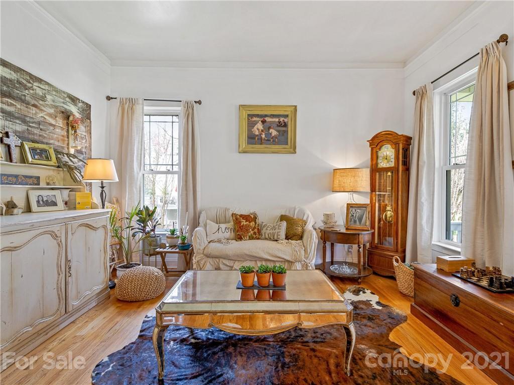 1048 Columbine Road Asheville, NC 28704 - Photo 7 of 42 Gallery Image 7