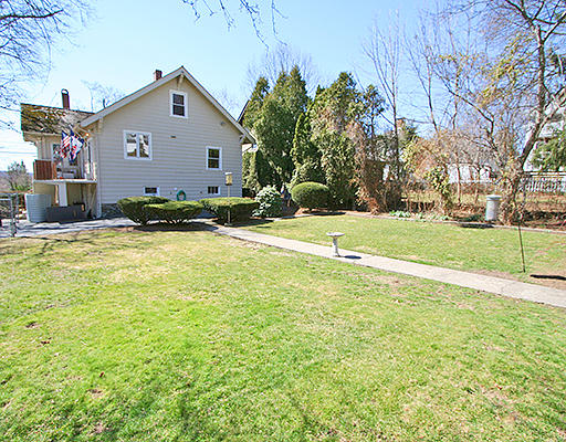 184 Bellevue Road Watertown, MA 02472 - Photo 18 of 19