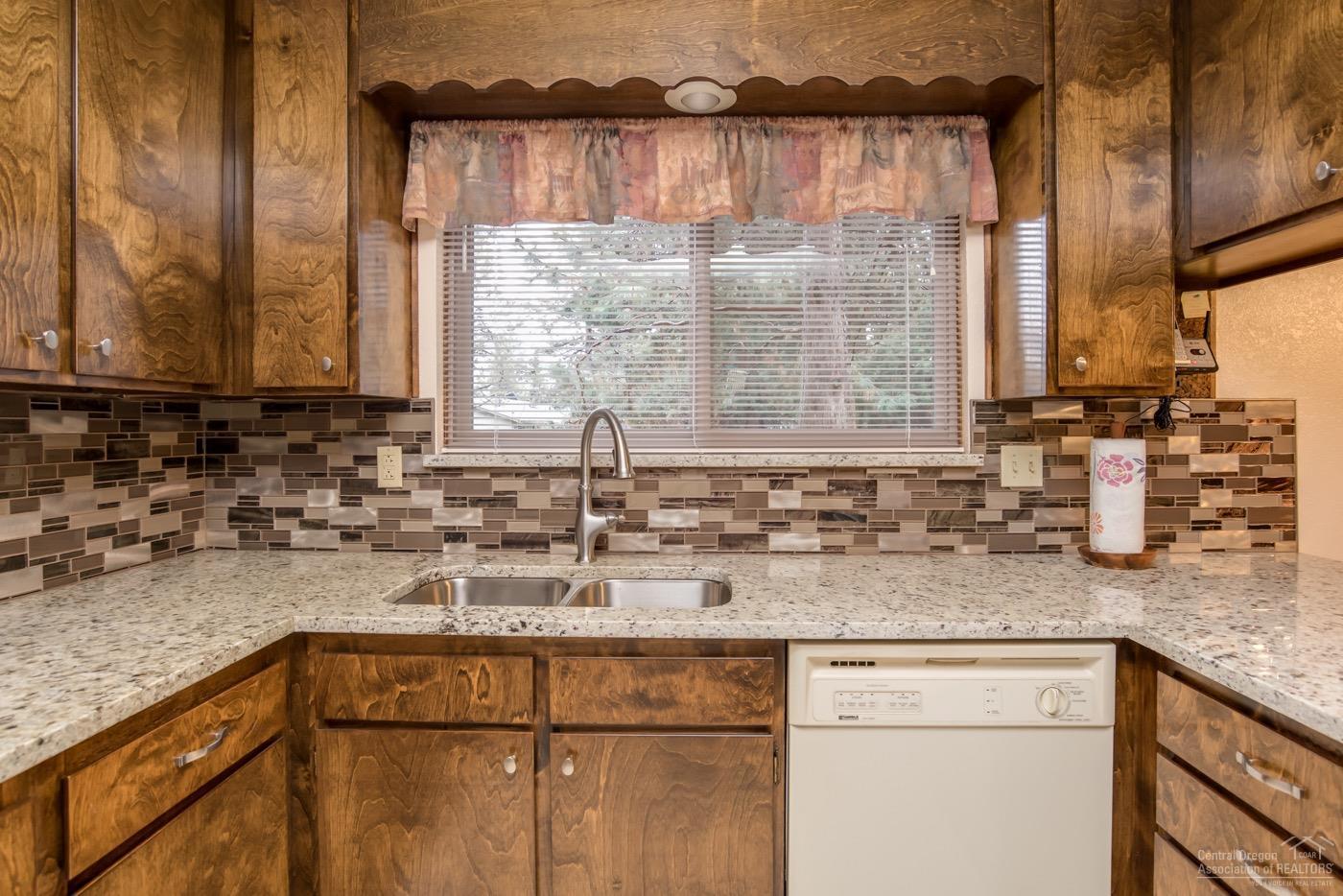 20249 Rae Road Bend, OR 97702 - Photo 13 of 23 Additional Photo